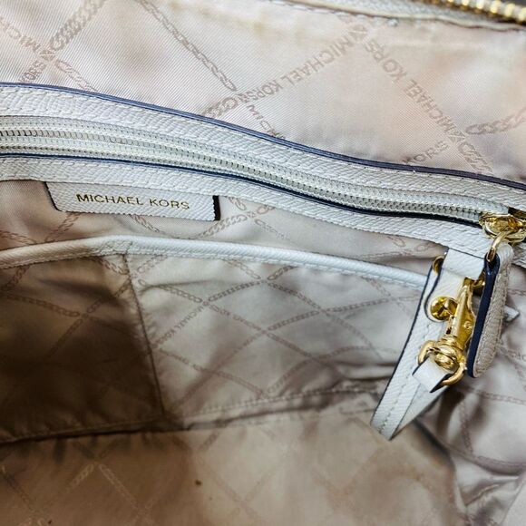 Michael Kors Marilyn Medium Saffiano Leather Tote Bag - Picture 12 of 12